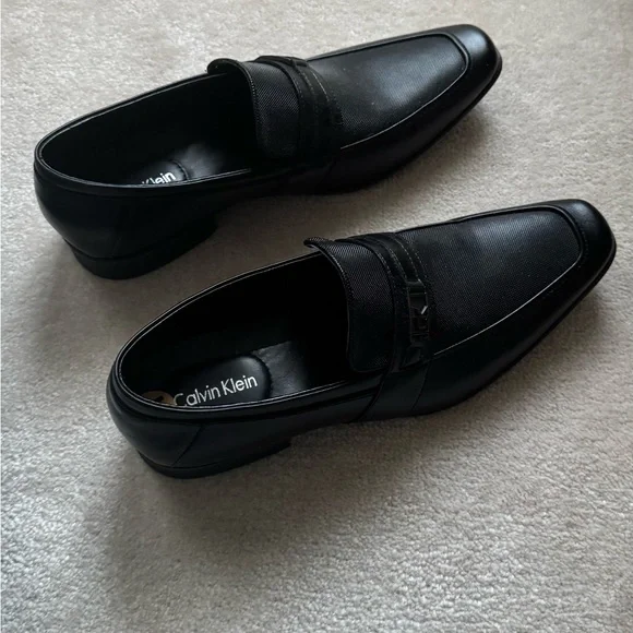 Calvin Klein Men's Elegant Black Slip-Ons dress shoes - Picture 3 of 6